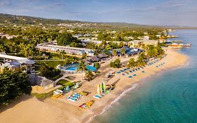 Jewel Runaway Bay Golf And Beach Resort